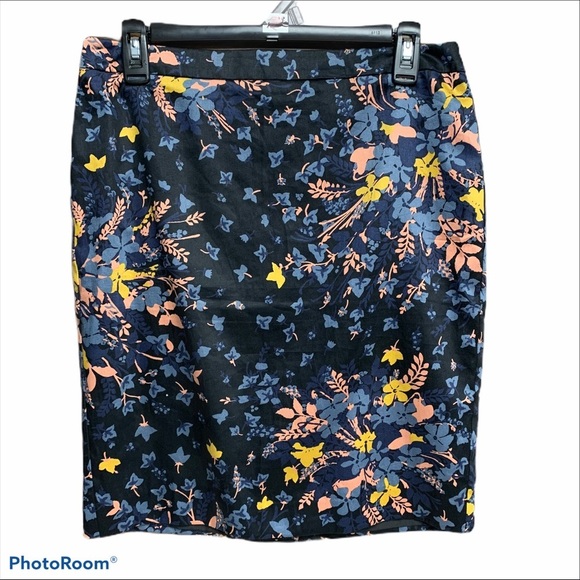 MLoft black/floral fully lined skirt size 4 NWT - Picture 1 of 7
